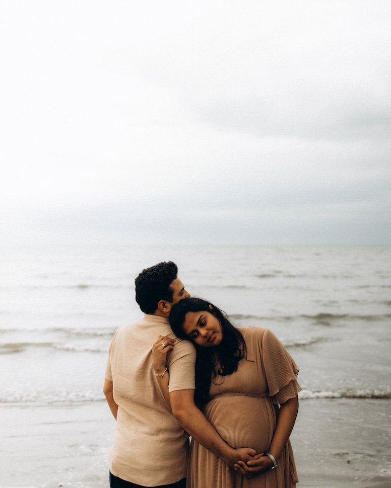 Alok — shoreline maternity portrait, Bull Island, Dublin Bay