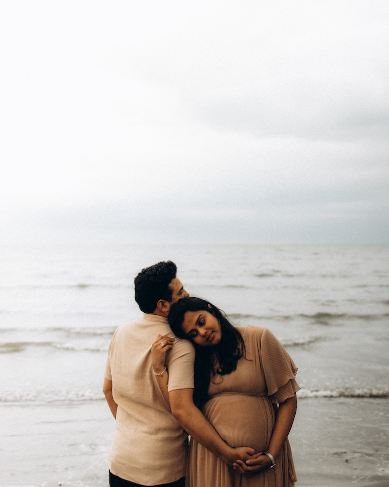 Alok — shoreline maternity portrait, Bull Island, Dublin Bay