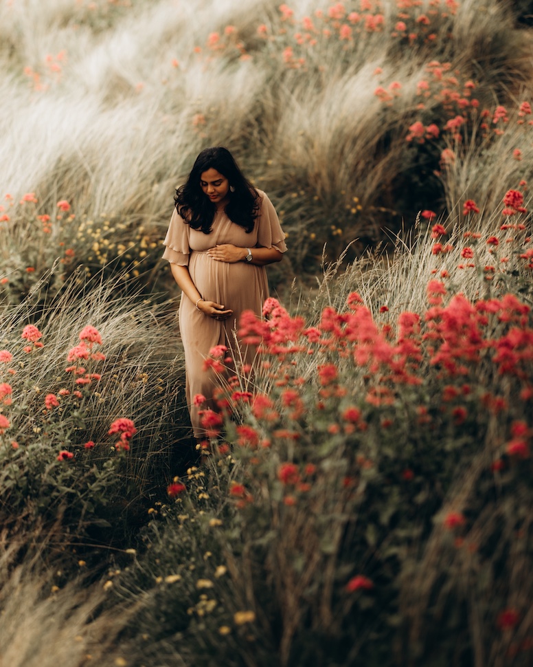 Alok Bull Island maternity — wildflowers and coastal light, Dublin