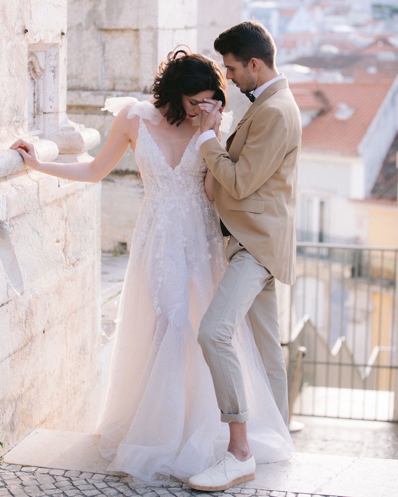 Oksana and Alex — couple portrait, Lisbon destination wedding
