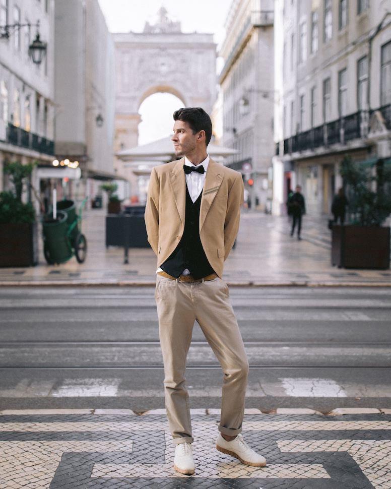 Oksana and Alex — intimate wedding moment, Lisbon, Portugal