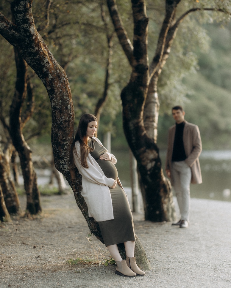 Maternity portrait — Wicklow & Dublin