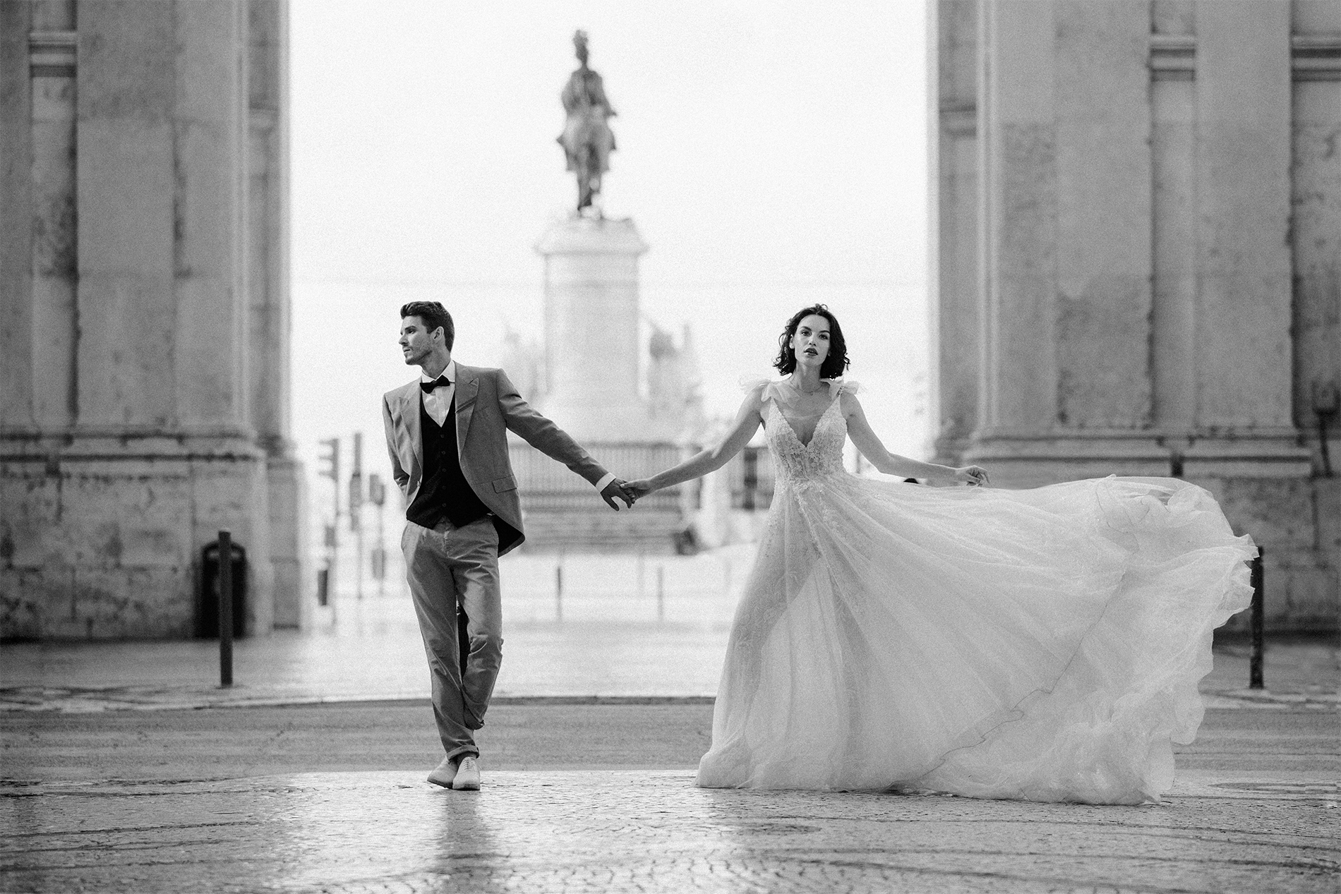 Wedding photography by Max — destination wedding in Lisbon, Portugal