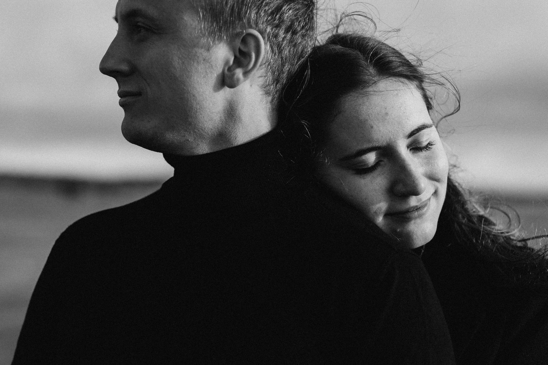 Love story photography — golden hour